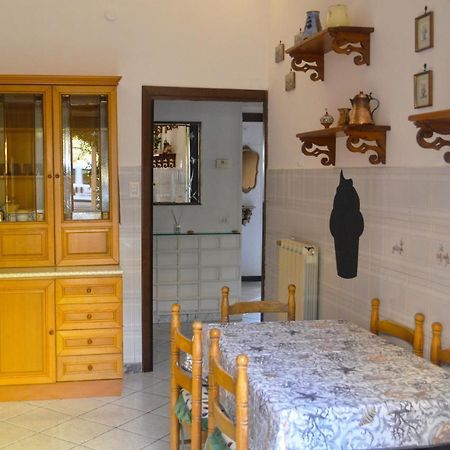 Appartamento In Via Calvi リド・ディ・オスティア エクステリア 写真